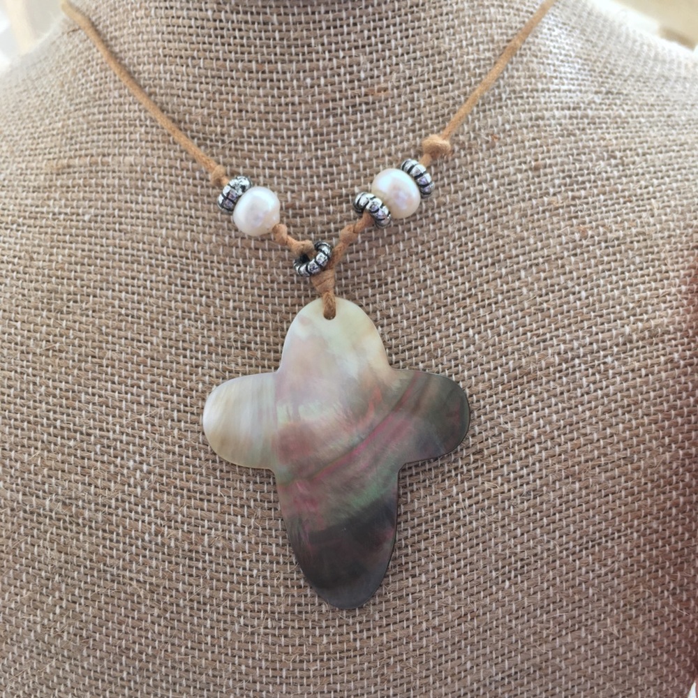 Shell Cross Pendant Necklace